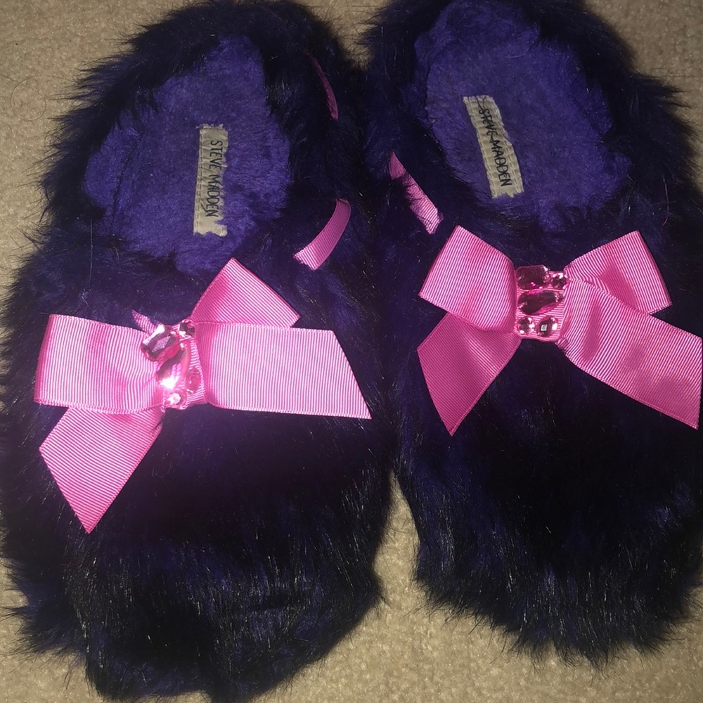 Steve Madden Fluffy House Slippers